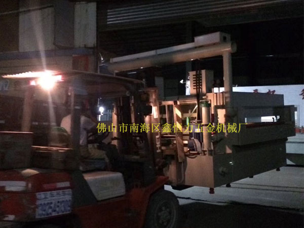 大幅面蝕刻機(jī)(進(jìn)料1660mm)裝車(chē)出貨